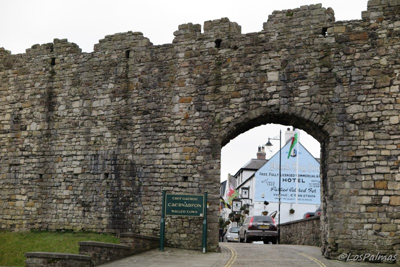 Pub Black boy Caernarfon Wales Gales Galles