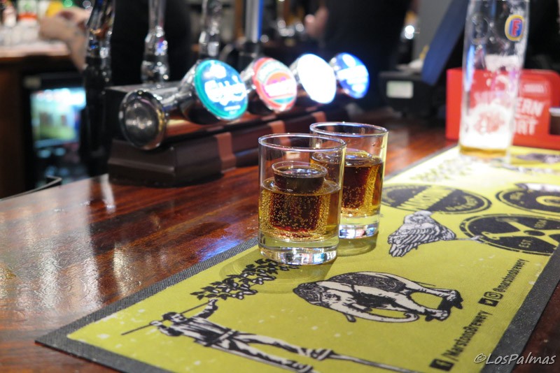Caernarfon Wales Gales Galles Tafarn Y Porth pub