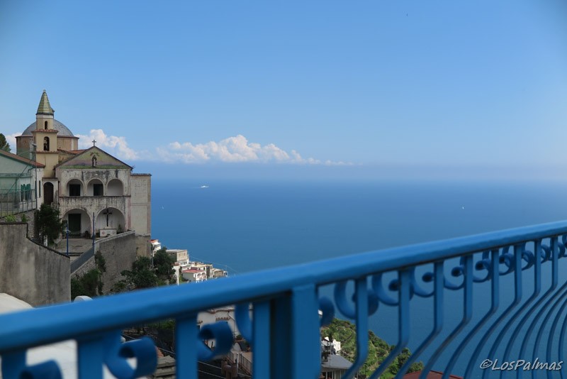 Bar plaza dePogerola Amalfi Italia