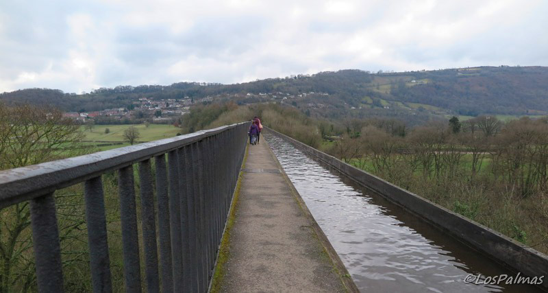 Pontcysyllte navegable y peatonal cerca de Llangollen