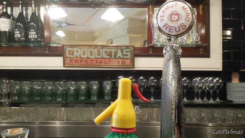 Vermú y croquetas en Casa Manolo de Madrid