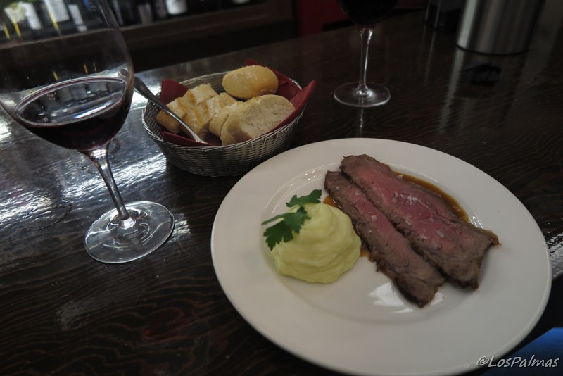 Roastbeef en la barra de Oquendo en Extremadura