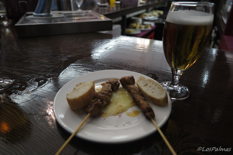 Tapas en la barra de Oquendo