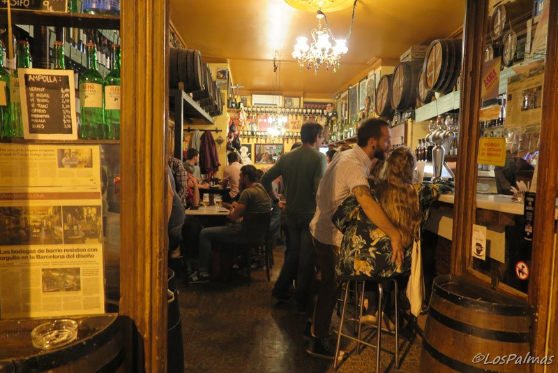 Interior Bodegas Quimet en el Barrio de Gracia de Barcelona