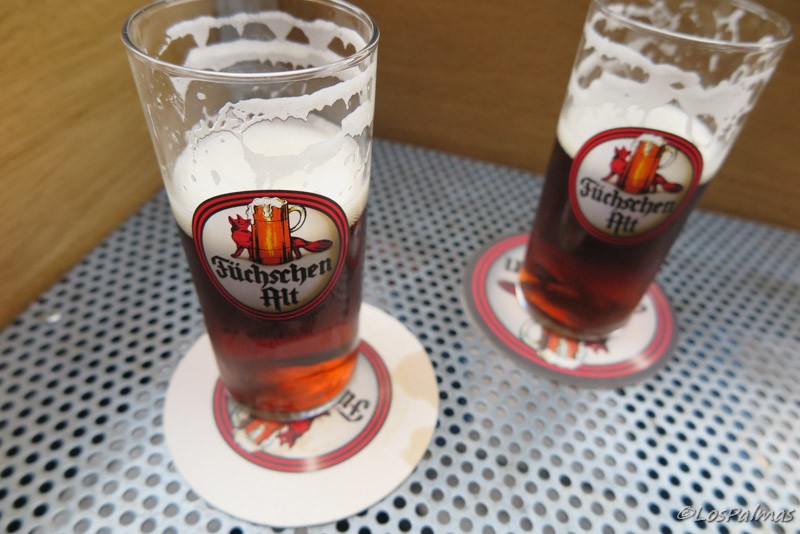Cerveza Altbier en la cervecería Füchschen Düsseldorf
