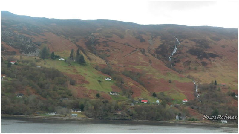 Lagos y cascadas en Highlands - Escocia