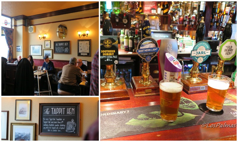 Interior del pub The Tappit Hen Escocia