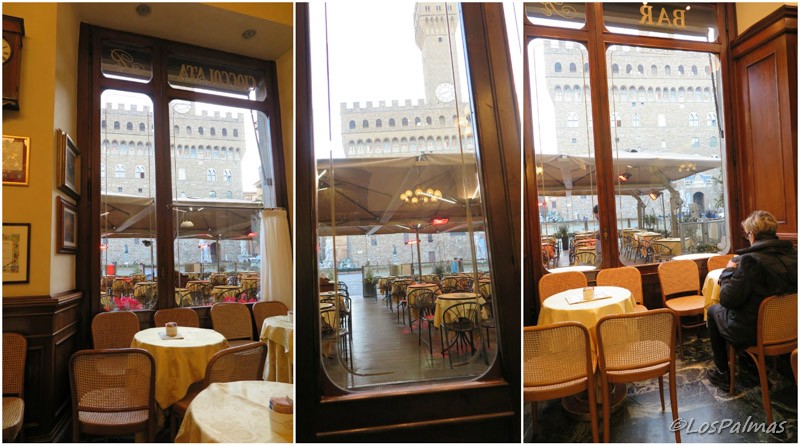 Vistas desde el interior del Caffè Rivoire de Florencia