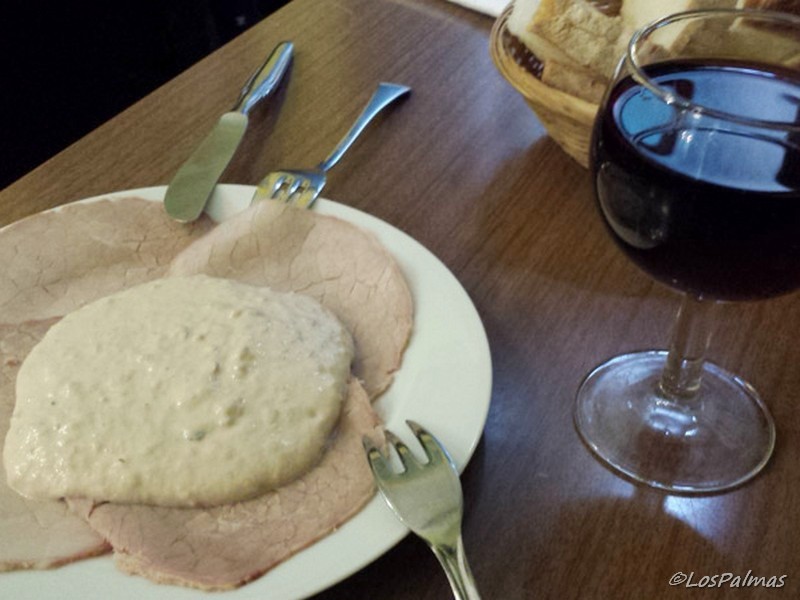Vitello tonnato