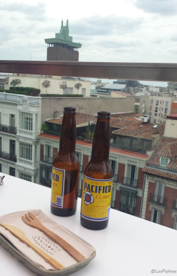 Cervezas Pacífico con vistas a Serrano
